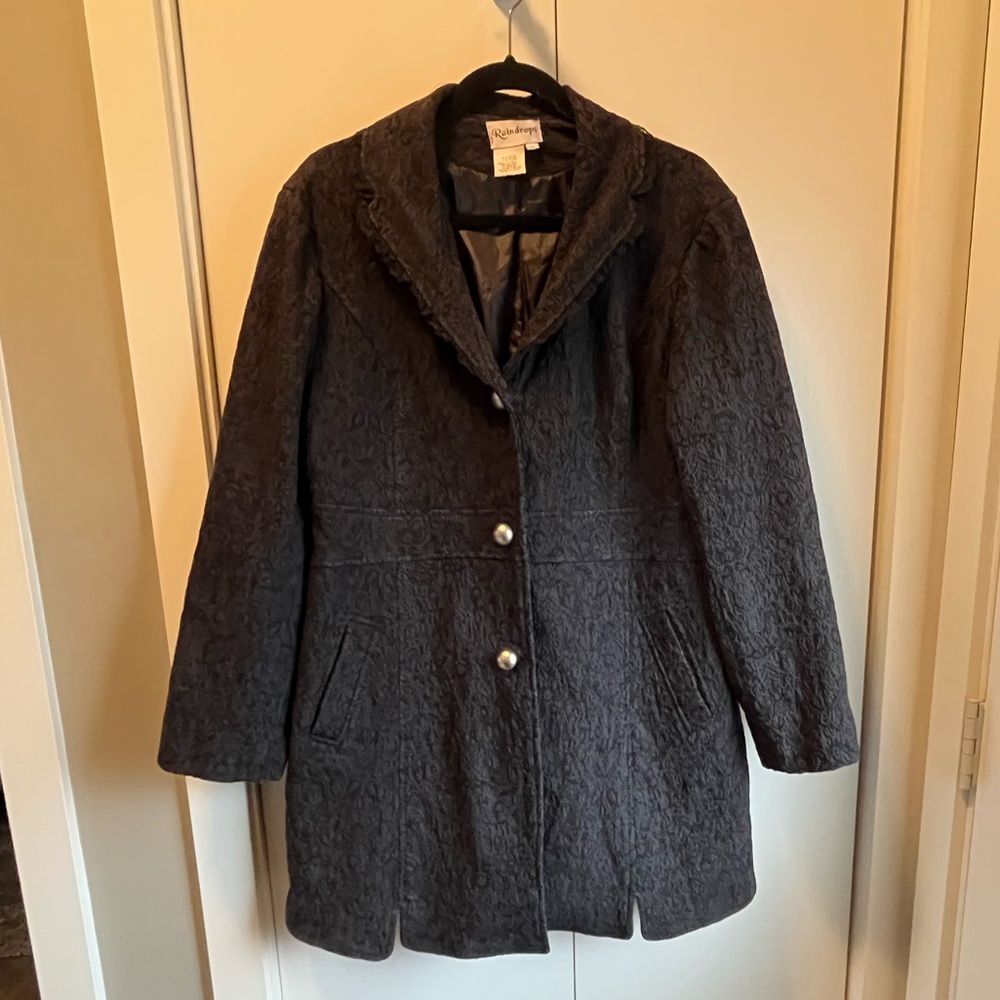 Raindrops Black Jacket Size L
